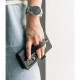 Juodas dėklas Samsung Galaxy Fold 4 telefonui "Ringke Signature EZ Strap"