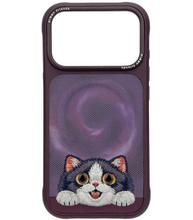 NIMMY dėklas BIG EYED LYING CREAM CAT, suderinamas su MagSafe, skirtas IPHONE 18 Pro Max/17 Pro Max, purpurinis